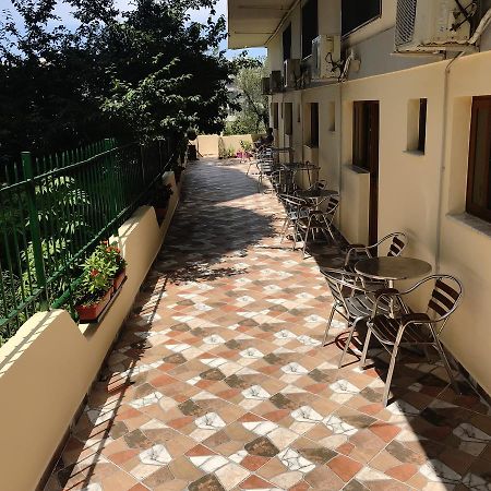 Flutura Apartments Vlore Luaran gambar